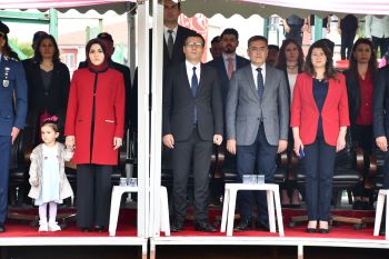 19 MAYIS ATATÜRK’Ü ANMA GENÇLİK VE SPOR BAYRAMI’NIN 104. YIL DÖNÜMÜ İLÇEMİZDE ÇEŞİTLİ ETKİNLİKLERLE KUTLANDI